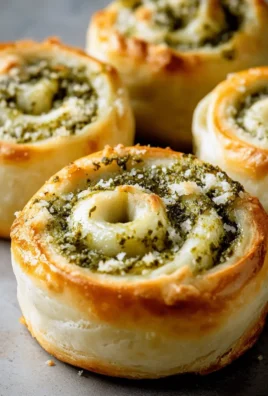 Cheesy Pesto Rolls