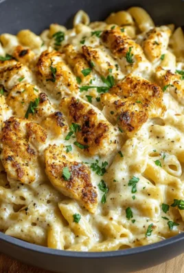Cheesy Garlic Chicken Pasta